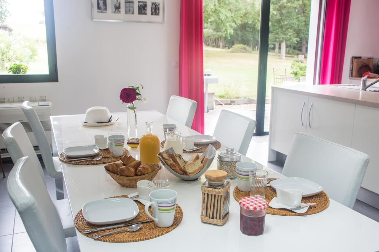 Maison Maupas Chambre Rouge Bellesserre ภายนอก รูปภาพ